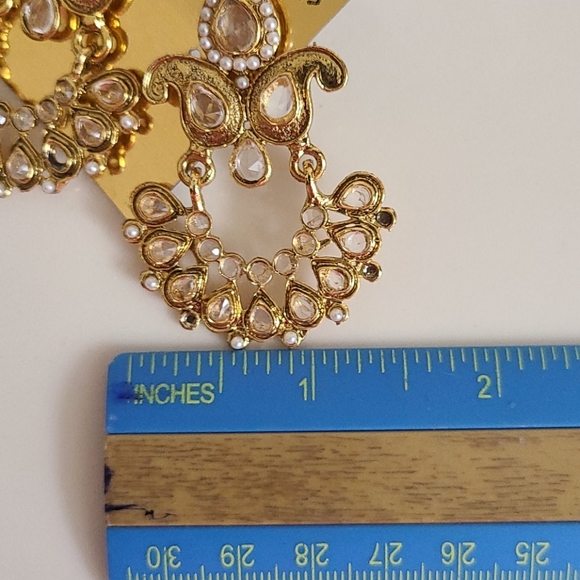 Fashion Earrings NWOT - Picture 8 of 9